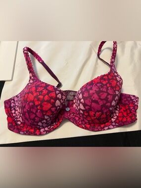 Victoria's Secret Pink and Purple Heart Print Bra